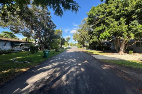 Land in Palmetto Bay, Florida № 1932475 - photo 5