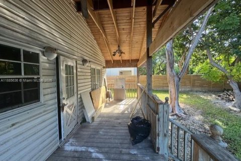 Land in Palmetto Bay, Florida № 1932475 - photo 15