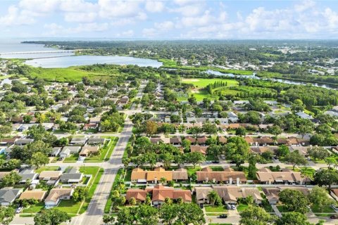 Villa ou maison à vendre à Oldsmar, Floride: 2 chambres, 106.19 m2 № 1903530 - photo 4