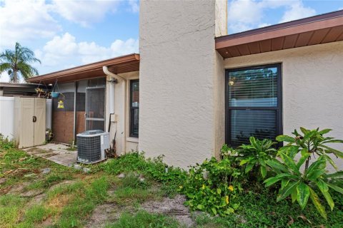 Villa ou maison à vendre à Oldsmar, Floride: 2 chambres, 106.19 m2 № 1903530 - photo 22