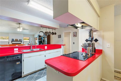 Villa ou maison à vendre à Oldsmar, Floride: 2 chambres, 106.19 m2 № 1903530 - photo 18