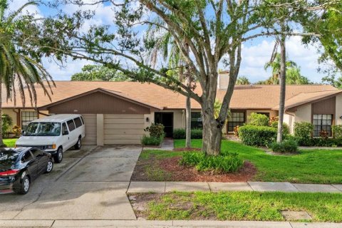 Villa ou maison à vendre à Oldsmar, Floride: 2 chambres, 106.19 m2 № 1903530 - photo 1