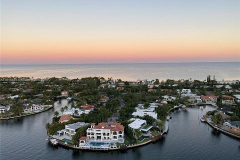 Copropriété à vendre à Aventura, Floride: 2 chambres, 208.1 m2 № 1770400 - photo 1