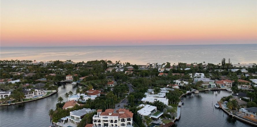 Condo à Aventura, Floride, 2 chambres  № 1770400