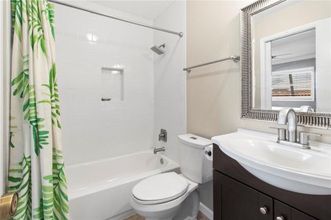 Купить виллу или дом в Сарасота, Флорида 6 комнат, 145.02м2, № 2157059 - фото 28
