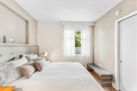 Copropriété à vendre à Bay Harbor Islands, Floride: 3 chambres, 139.45 m2 № 2041155 - photo 28