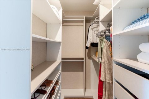 Copropriété à vendre à Bay Harbor Islands, Floride: 3 chambres, 139.45 m2 № 2041155 - photo 24