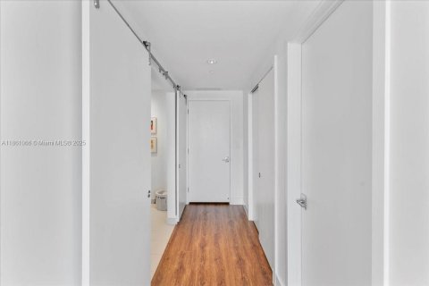 Copropriété à vendre à Bay Harbor Islands, Floride: 3 chambres, 139.45 m2 № 2041155 - photo 20