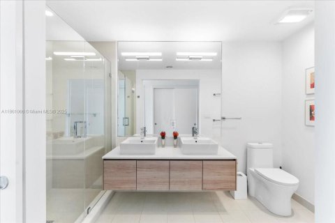 Copropriété à vendre à Bay Harbor Islands, Floride: 3 chambres, 139.45 m2 № 2041155 - photo 21