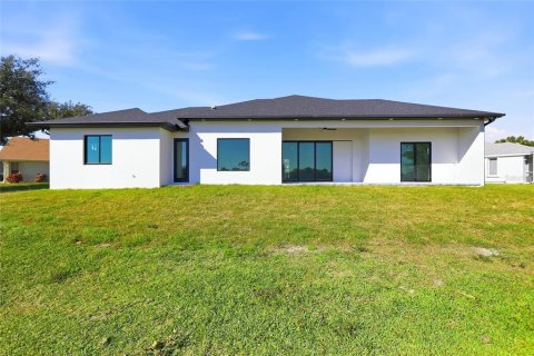 House in Rotonda, Florida 4 bedrooms, 248.05 sq.m. № 2142258 - photo 29