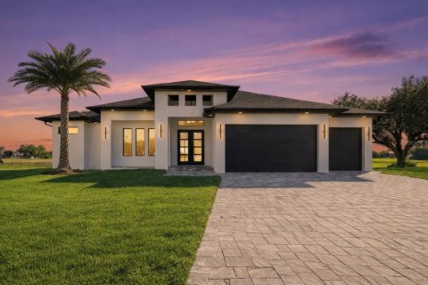 House in Rotonda, Florida 4 bedrooms, 248.05 sq.m. № 2142258