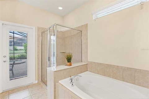 Casa en alquiler en Kissimmee, Florida, 8 dormitorios, 375.42 m2 № 2280623 - foto 24