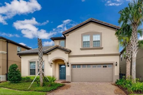 House in Kissimmee, Florida 8 bedrooms, 375.42 sq.m. № 2280623