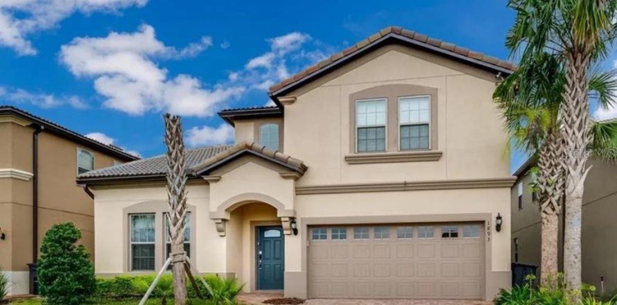 Casa en Kissimmee, Florida 8 dormitorios, 375.42 m2 № 2280623