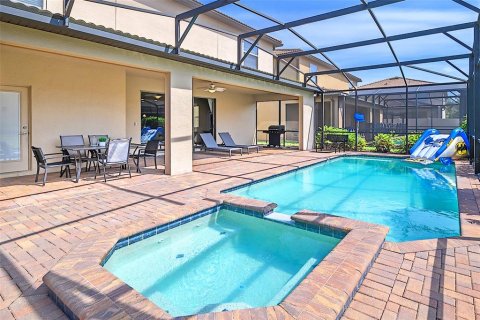 Casa en alquiler en Kissimmee, Florida, 8 dormitorios, 375.42 m2 № 2280623 - foto 8