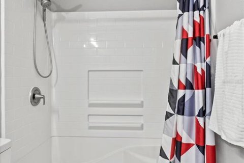 Townhouse in Davenport, Florida 4 bedrooms, 162.39 sq.m. № 1659555 - photo 23