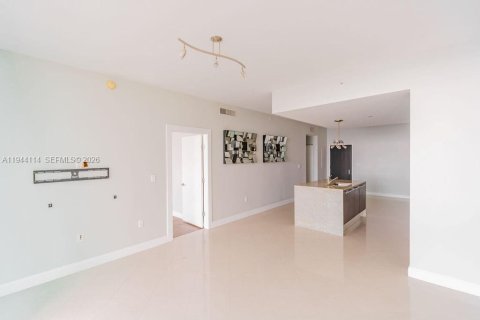 Copropriété à louer à Miami, Floride: 1 chambre, 86.31 m2 № 2000889 - photo 2