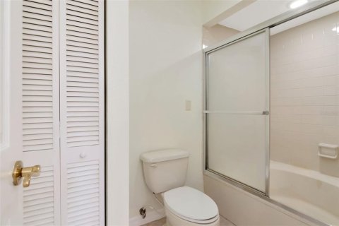 Condo in Tampa, Florida, 3 bedrooms  № 2099524 - photo 9
