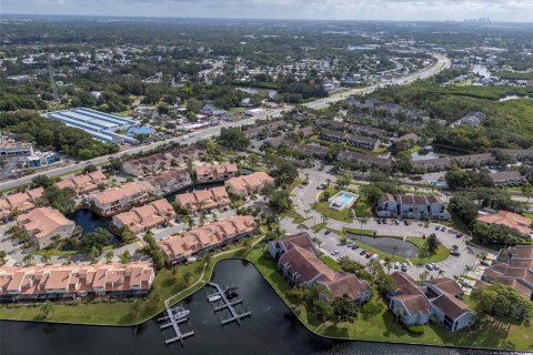 Condo in Tampa, Florida, 3 bedrooms  № 2099524 - photo 16