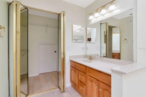 Condo in Tampa, Florida, 3 bedrooms  № 2099524 - photo 8