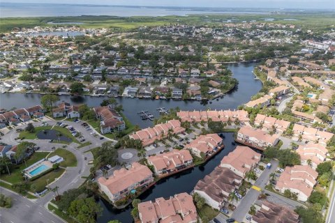 Condo in Tampa, Florida, 3 bedrooms  № 2099524 - photo 24