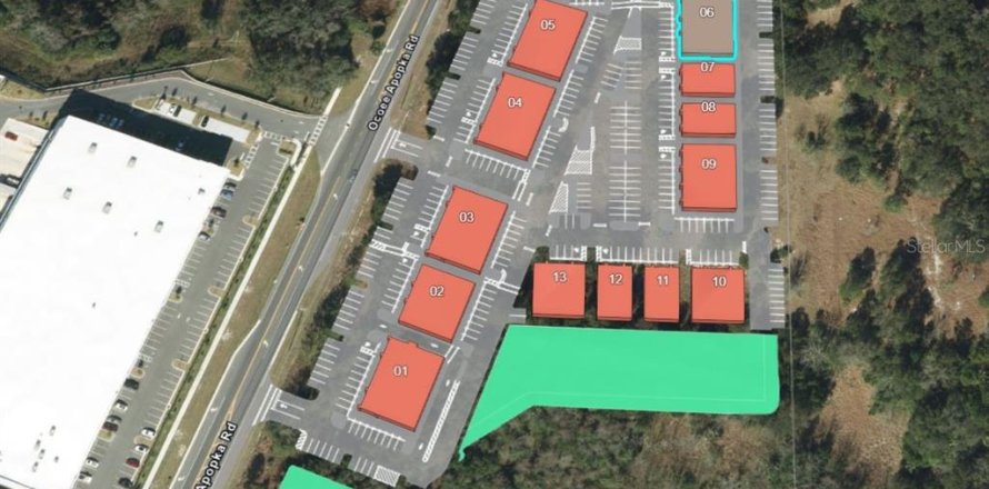 Commercial property in Apopka, Florida № 1747144