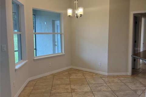 House in Clermont, Florida 3 bedrooms, 194.17 sq.m. № 2280201 - photo 9