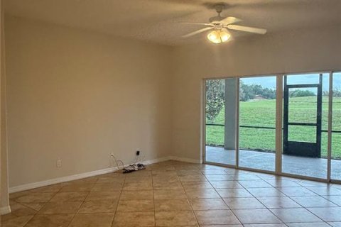 House in Clermont, Florida 3 bedrooms, 194.17 sq.m. № 2280201 - photo 7