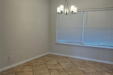 House in Clermont, Florida 3 bedrooms, 194.17 sq.m. № 2280201 - photo 10