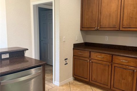 House in Clermont, Florida 3 bedrooms, 194.17 sq.m. № 2280201 - photo 5