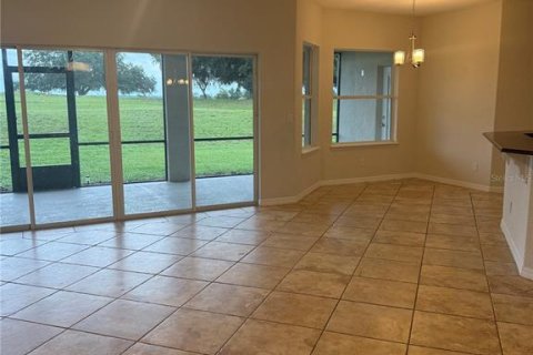House in Clermont, Florida 3 bedrooms, 194.17 sq.m. № 2280201 - photo 8