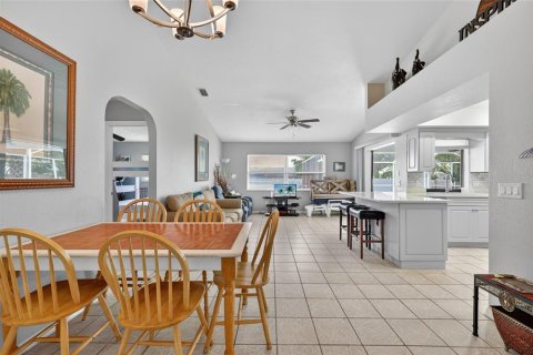 Villa ou maison à vendre à Port Charlotte, Floride: 3 chambres, 162.67 m2 № 2211662 - photo 15