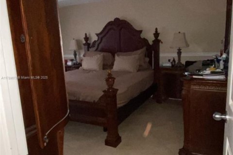 Casa en venta en Lehigh Acres, Florida, 3 dormitorios, 243.78 m2 № 1863222 - foto 22
