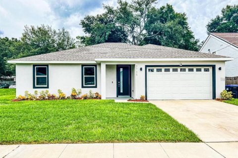 Casa en venta en Apopka, Florida, 4 dormitorios, 180.04 m2 № 1898562 - foto 2