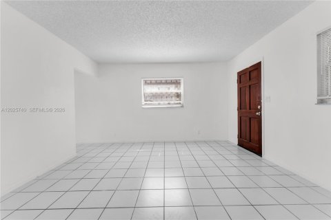 Condo in Pompano Beach, Florida, 2 bedrooms  № 2086335 - photo 21