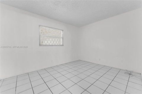 Condo in Pompano Beach, Florida, 2 bedrooms  № 2086335 - photo 19