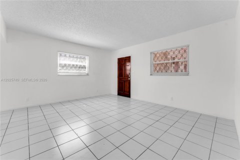 Condo in Pompano Beach, Florida, 2 bedrooms  № 2086335 - photo 20