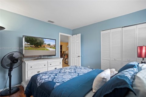 Casa en venta en Davie, Florida, 4 dormitorios, 197.32 m2 № 2153026 - foto 27