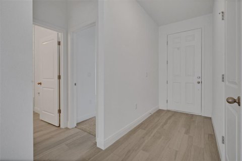 Купить виллу или дом в Апопка, Флорида 8 комнат, 195.28м2, № 2259035 - фото 6