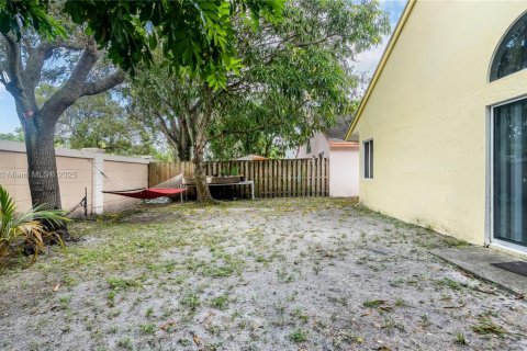 Casa en venta en North Lauderdale, Florida, 3 dormitorios, 136.57 m2 № 1956803 - foto 22