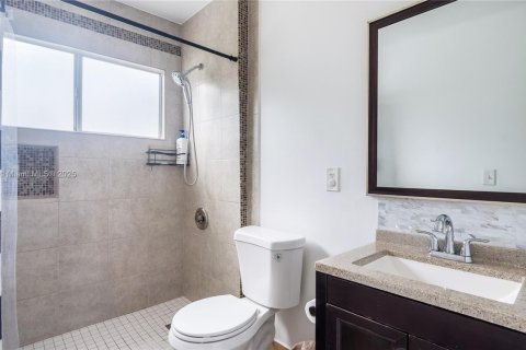 Casa en venta en North Lauderdale, Florida, 3 dormitorios, 136.57 m2 № 1956803 - foto 20