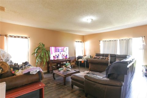 Casa en venta en Kissimmee, Florida, 4 dormitorios, 260.68 m2 № 1751327 - foto 12