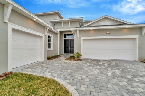 House in San Antonio, Florida 5 bedrooms, 323.02 sq.m. № 1832663 - photo 4
