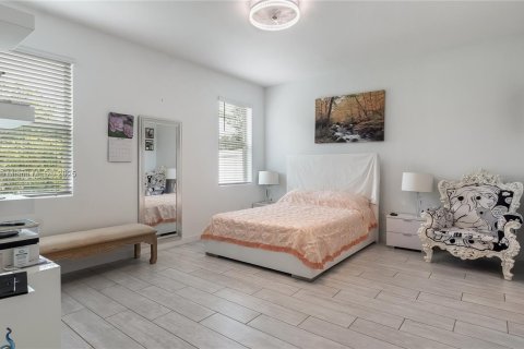 House in Greenacres, Florida 4 bedrooms, 159.14 sq.m. № 1823446 - photo 20