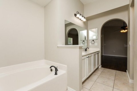 Villa ou maison à louer à Apopka, Floride: 3 chambres, 151.62 m2 № 1885036 - photo 10