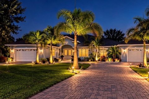 Villa ou maison à Apollo Beach, Floride 4 chambres, 281.31 m2 № 2422795