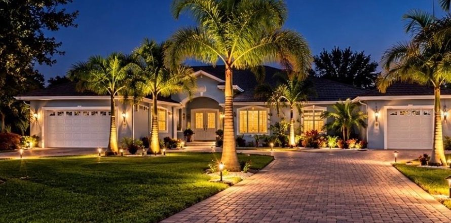 Villa ou maison à Apollo Beach, Floride 4 chambres, 281.31 m2 № 2422795