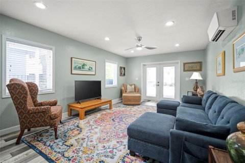 Villa ou maison à vendre à Sarasota, Floride: 2 chambres, 144.18 m2 № 2324610 - photo 27