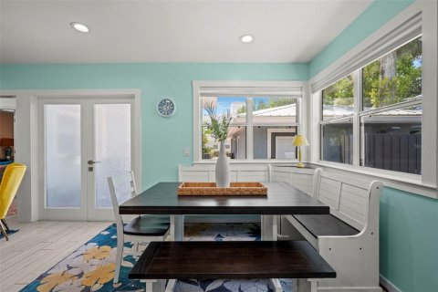 Villa ou maison à vendre à Sarasota, Floride: 2 chambres, 144.18 m2 № 2324610 - photo 12