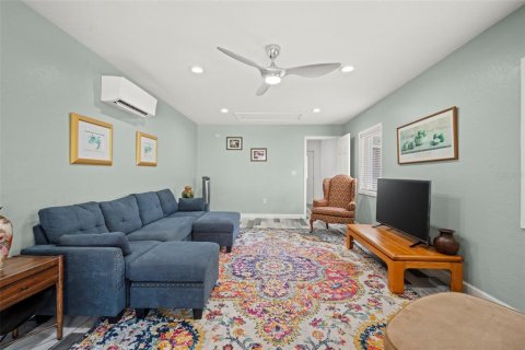 Villa ou maison à vendre à Sarasota, Floride: 2 chambres, 144.18 m2 № 2324610 - photo 28